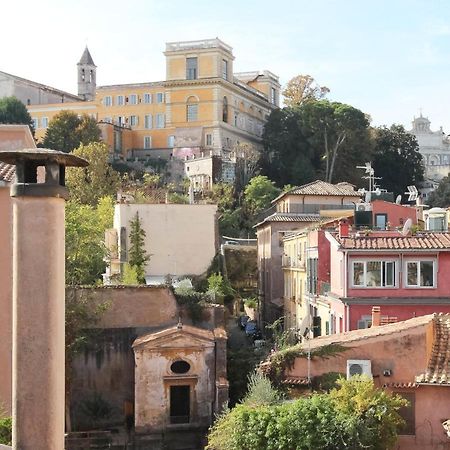 רומא Luxury Art Apartment In Trastevere With Terrace מראה חיצוני תמונה